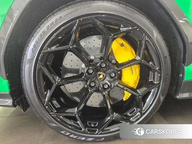 Lamborghini Urus 2024 Зеленый из Кореи, фото 5