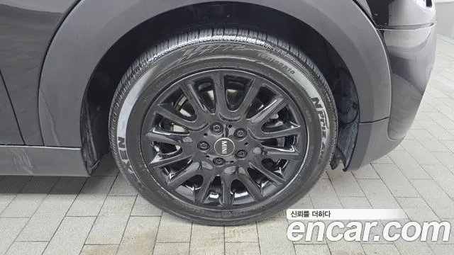 Mini Cooper S id 2653665 из Кореи 15