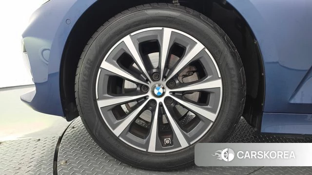 BMW 3 Series (G20) id 4696477 из Кореи 30