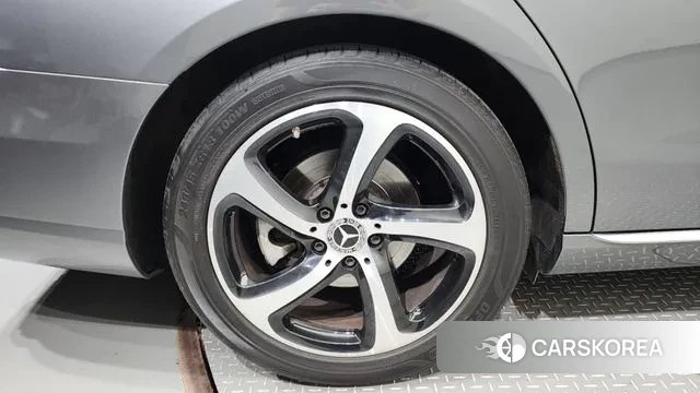 Mercedes-Benz E-Class W213 id 3060373 из Кореи 15