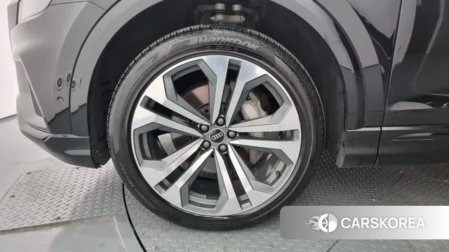 Audi Q8 (4M) id 2884298 из Кореи 15