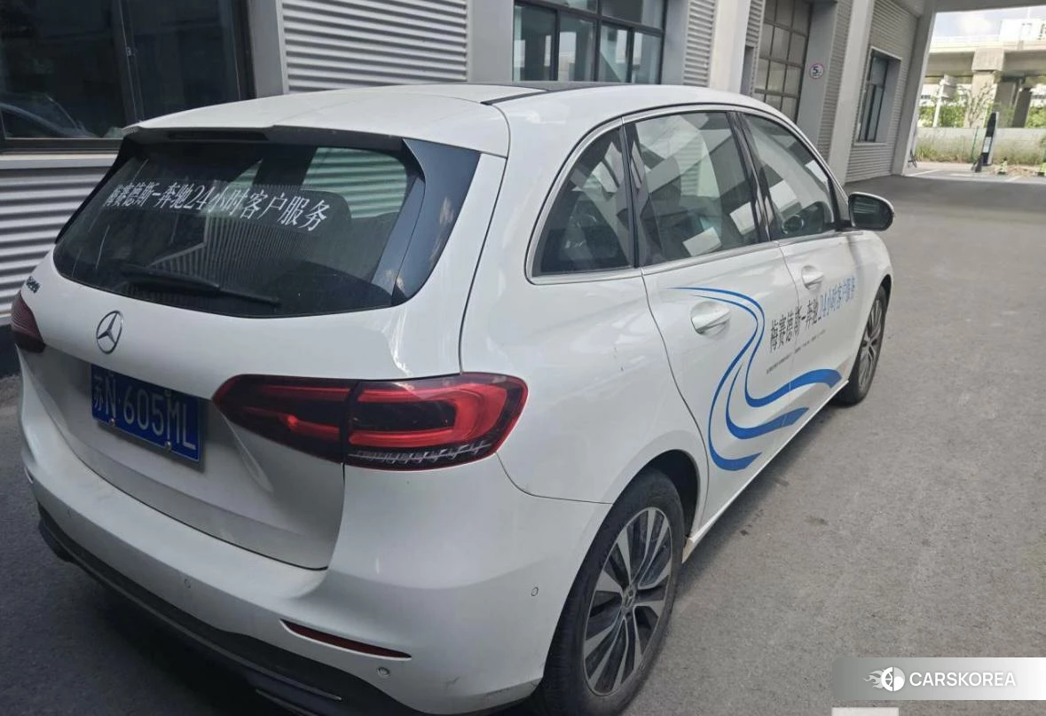 Mercedes-Benz Class B 2022 Белый из Китая, фото 5