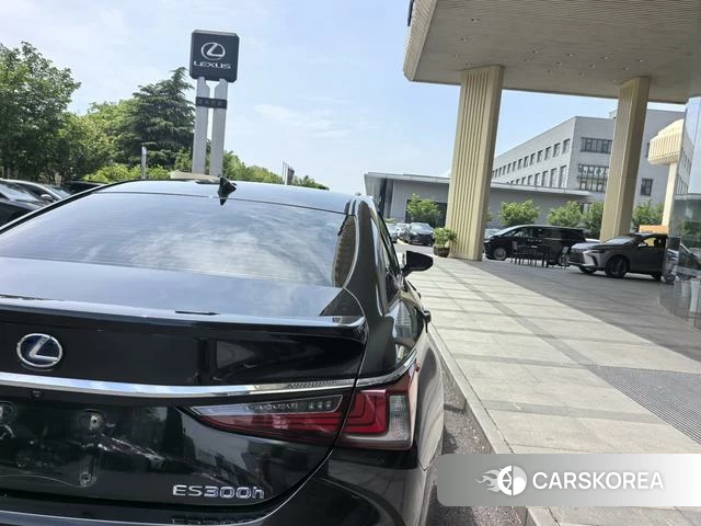 Lexus ES id 4274148 из Китая 12