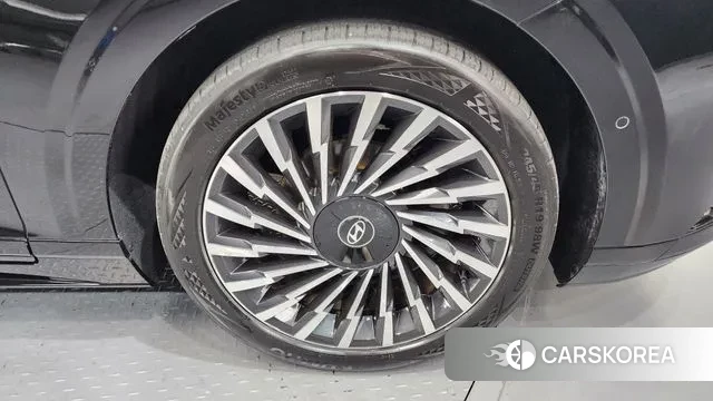 Hyundai Grandeur Hybrid (GN7) id 3002527 из Кореи 15