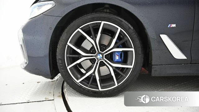 BMW 5 Series (G30) id 4401075 из Кореи 15