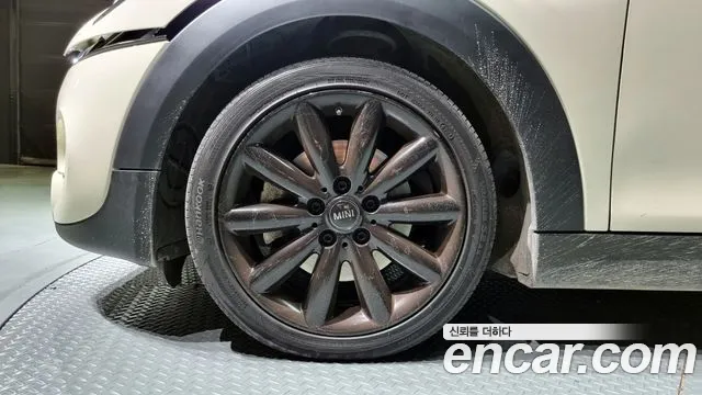 Mini Cooper SD id 2212770 из Кореи 15