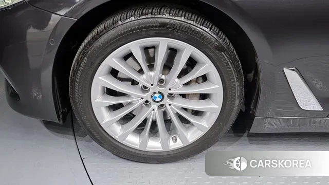 BMW 5 Series (G30) id 3407825 из Кореи 15