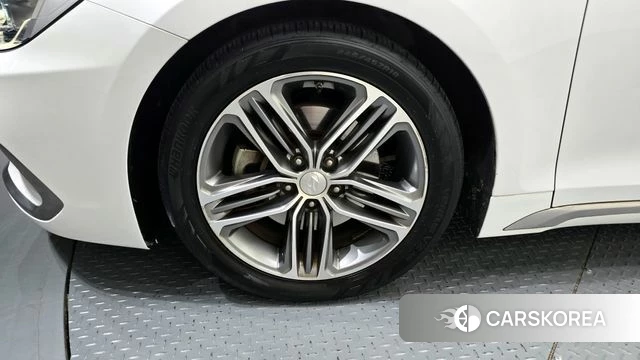Hyundai Grandeur IG id 4286342 из Кореи 29