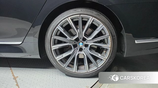BMW 7 Series (G11) id 4906215 из Кореи 28