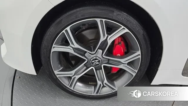 Kia Stinger id 3509889 из Кореи 15