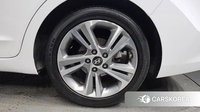 Hyundai Avante AD id 3536232 из Кореи 15