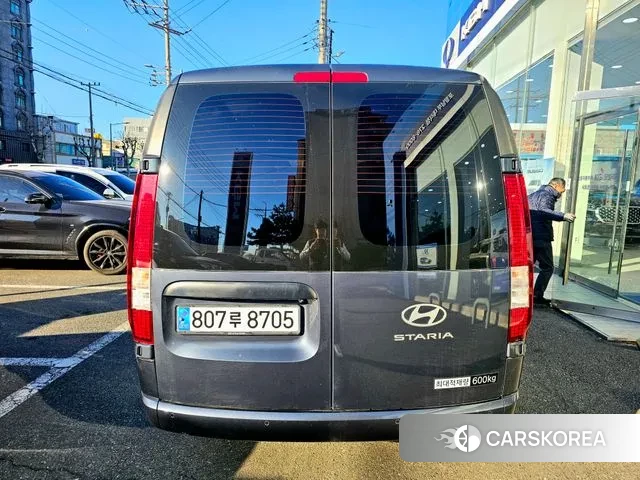 Hyundai Staria id 3599599 из Кореи 15