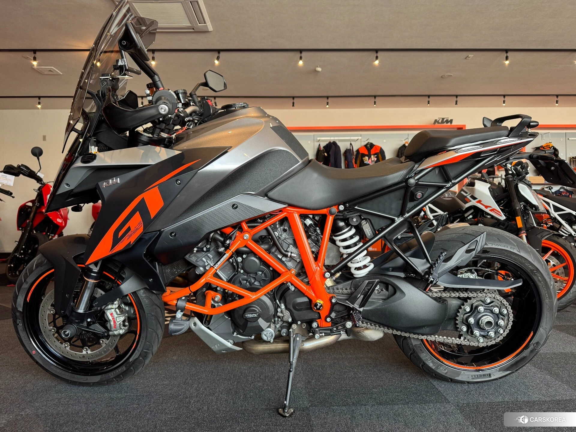 Проданный KTM 1290 SUPER DUKE GT 2017 из Японии