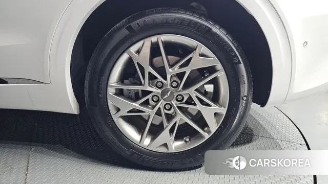 Genesis GV70 id 3590915 из Кореи 15