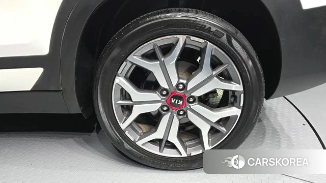 Kia Seltos id 3843953 из Кореи 15