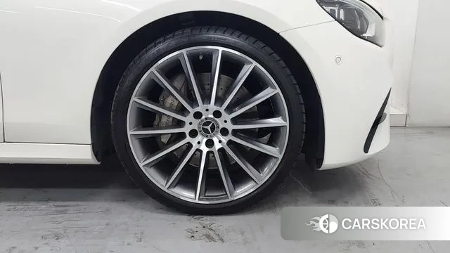 Mercedes-Benz E-Class W213 id 3600554 из Кореи 15