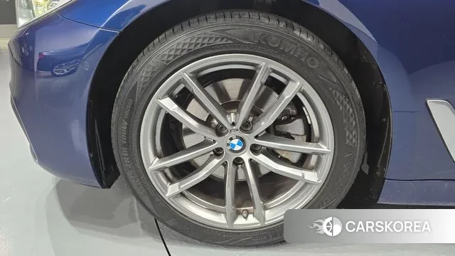 BMW 5 Series (G30) id 3530628 из Кореи 15