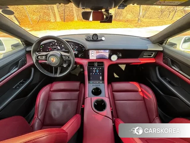 Porsche Taycan id 3600000 из Кореи 14