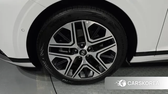 Hyundai Grandeur (GN7) id 3393945 из Кореи 15