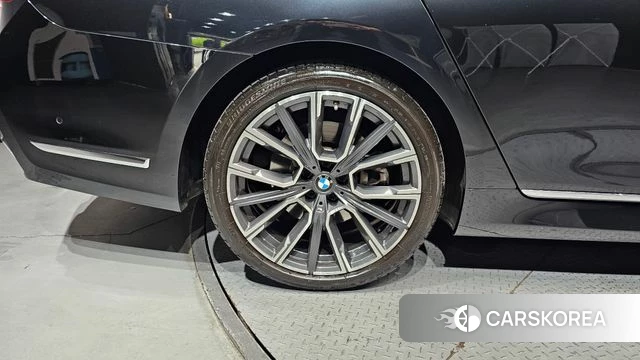 BMW 7 Series (G11) id 4534750 из Кореи 25