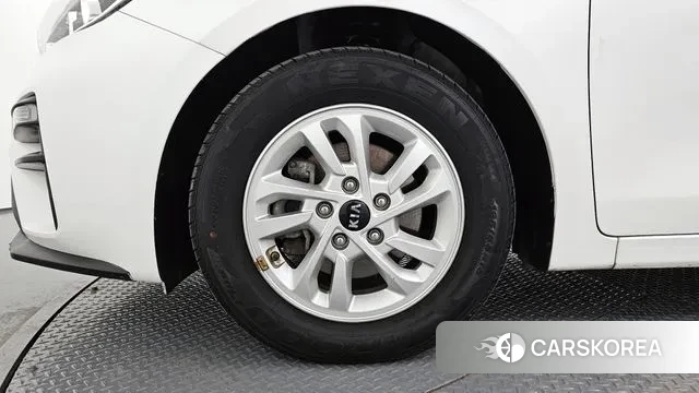 Kia Come New K3 id 3741374 из Кореи 15