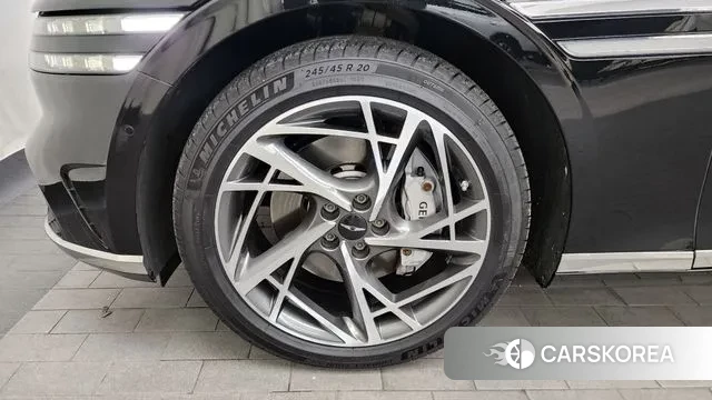 Genesis G90 (RS4) id 3487732 из Кореи 15