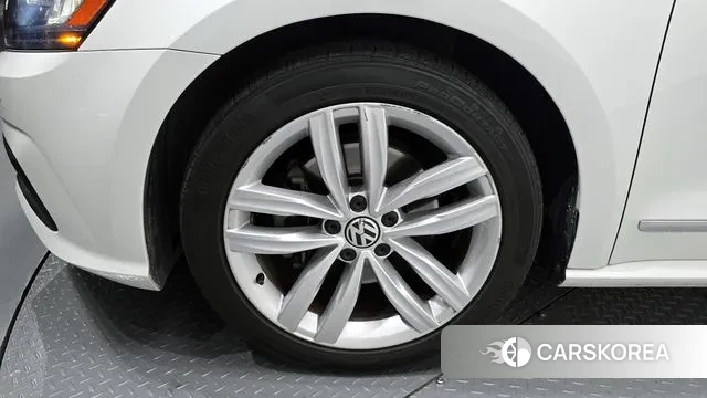 Volkswagen The New Passat id 3161814 из Кореи 15