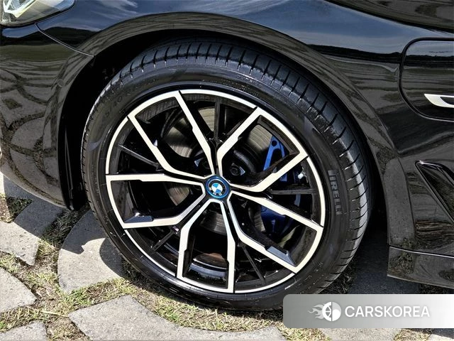 BMW 5 Series (G30) id 4406208 из Кореи 15