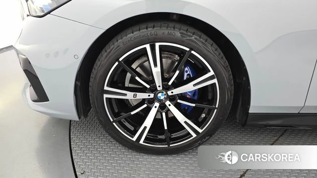BMW 5 Series (G60) id 4739683 из Кореи 27