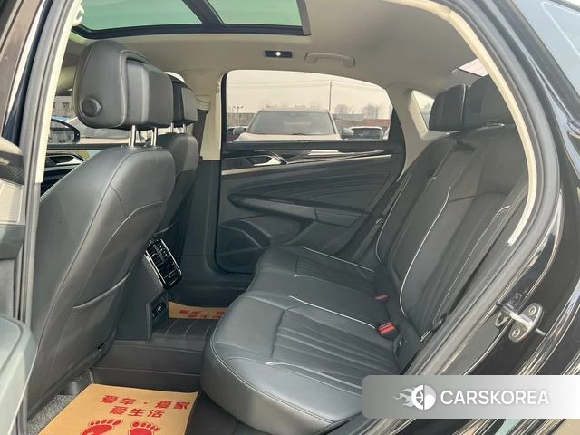 Volkswagen Passat id 4260302 из Китая 12