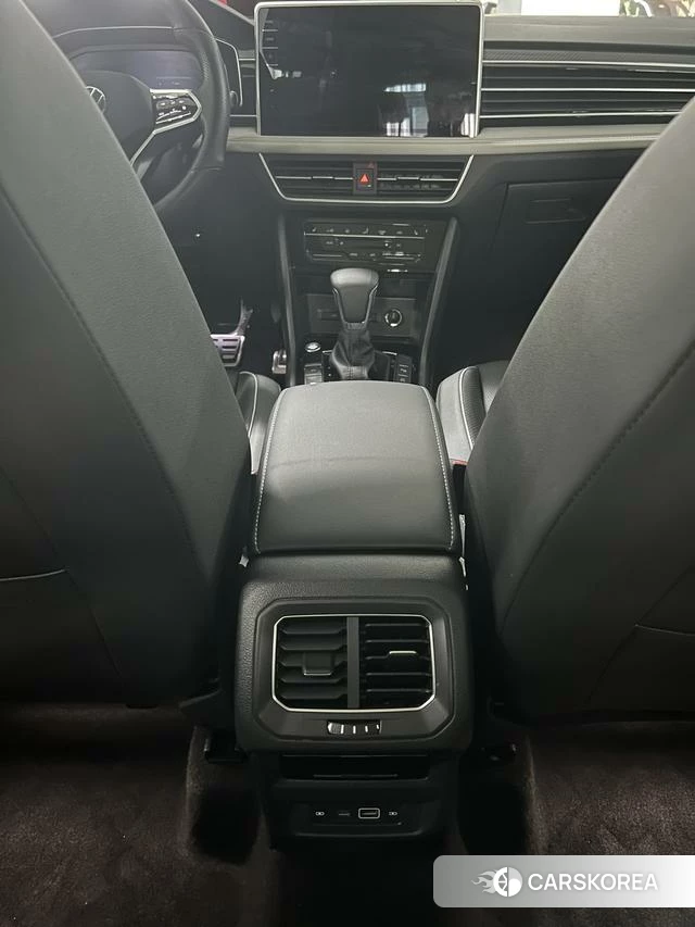 Volkswagen Tiguan L id 4359533 из Китая 14