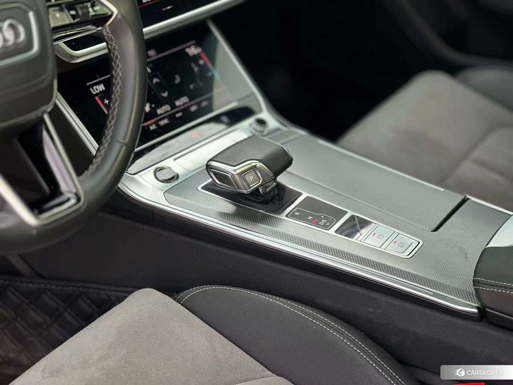 Audi A6L id 4454043 из Китая 17
