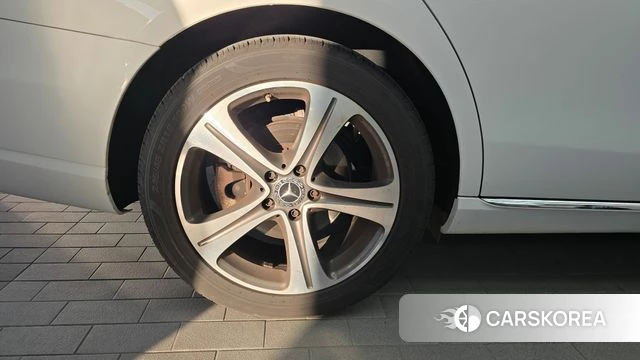Mercedes-Benz E-Class W213 id 4856403 из Кореи 15
