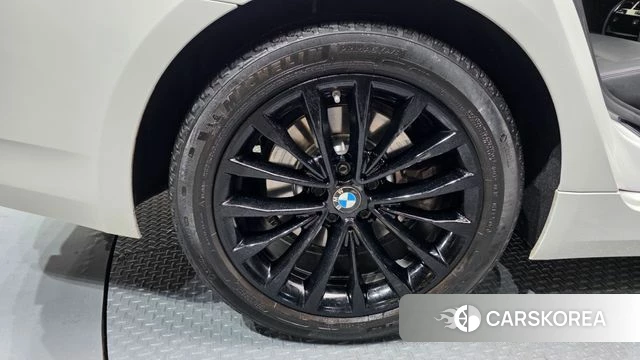 BMW 5 Series (G30) id 4349862 из Кореи 33