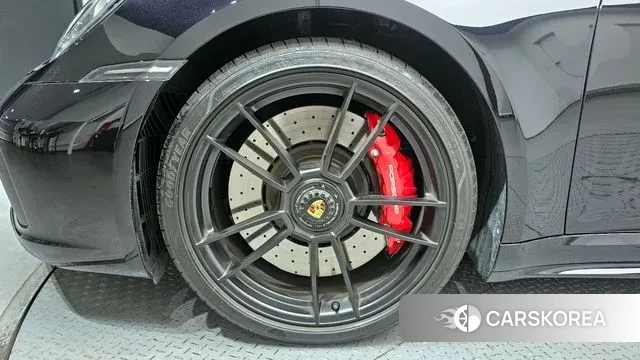 Porsche 911(992) id 3011397 из Кореи 15