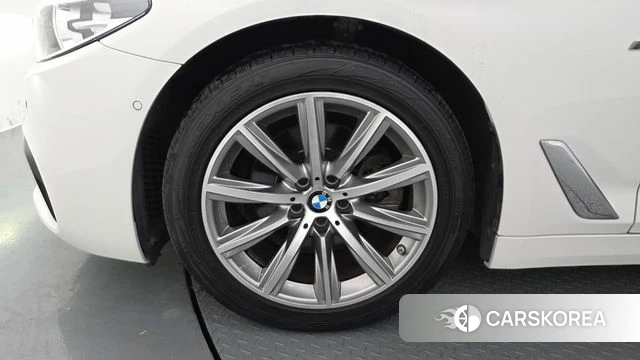 BMW 5 Series (G30) id 4742139 из Кореи 33