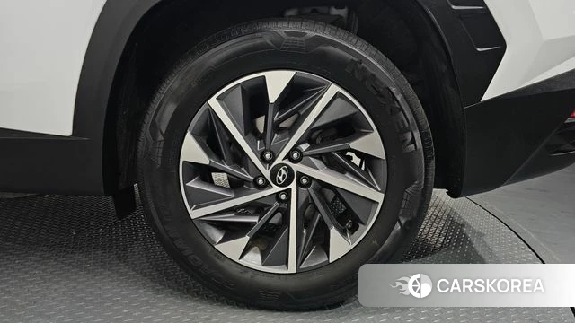 Hyundai Tucson (NX4) id 3839504 из Кореи 15