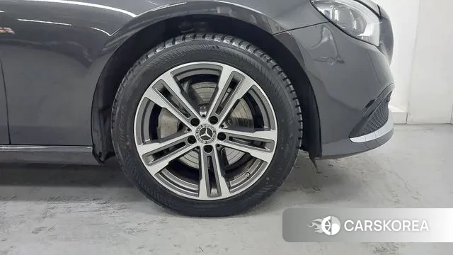 Mercedes-Benz E-Class W213 id 3630246 из Кореи 12