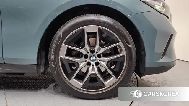 BMW 5 Series (G60) id 3669948 из Кореи 15