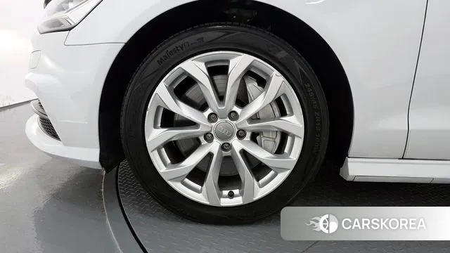 Audi New A6 id 3018758 из Кореи 15