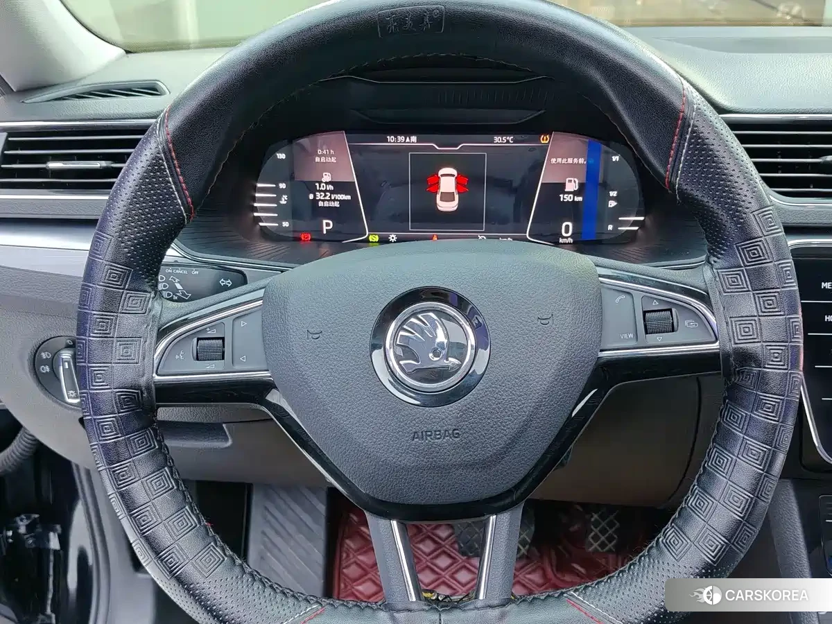 Skoda Superb id 4679563 из Китая 10