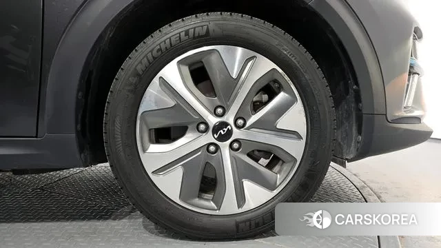 Kia Niro EV id 3371033 из Кореи 15