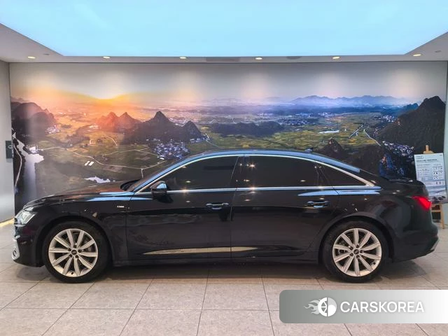 Audi A6L id 4276692 из Китая 9