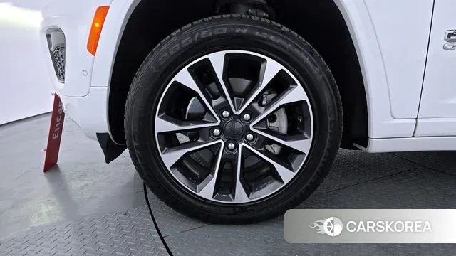 Jeep Grand Cherokee (WL) id 3771339 из Кореи 15