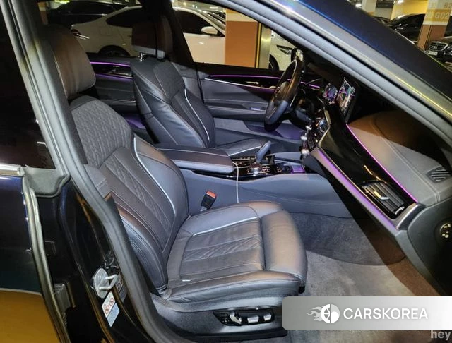 BMW 6 Series GT (G32) 2023 Черный из Кореи, фото 5