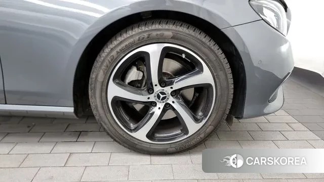 Mercedes-Benz E-Class W213 id 3004344 из Кореи 15