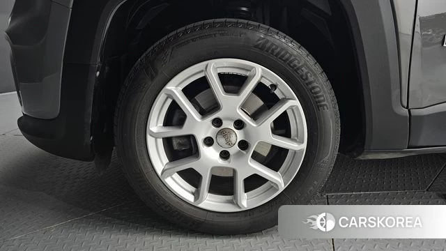 Jeep Renegade id 4196116 из Кореи 25