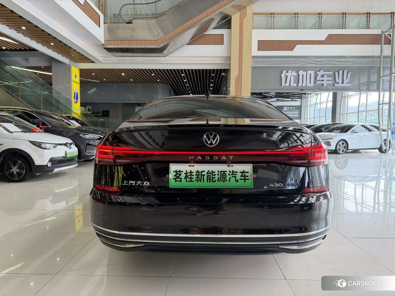 Volkswagen Passat PHEV id 4452458 из Китая 8