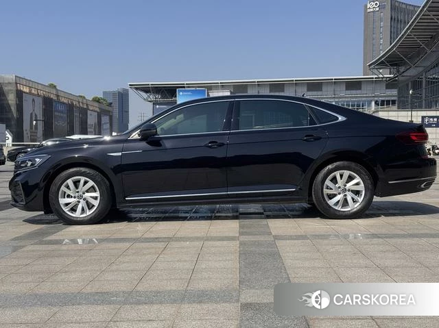 Volkswagen Passat PHEV id 4393181 из Китая 16