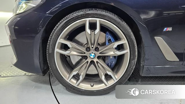 BMW 5 Series (G30) id 4642125 из Кореи 30